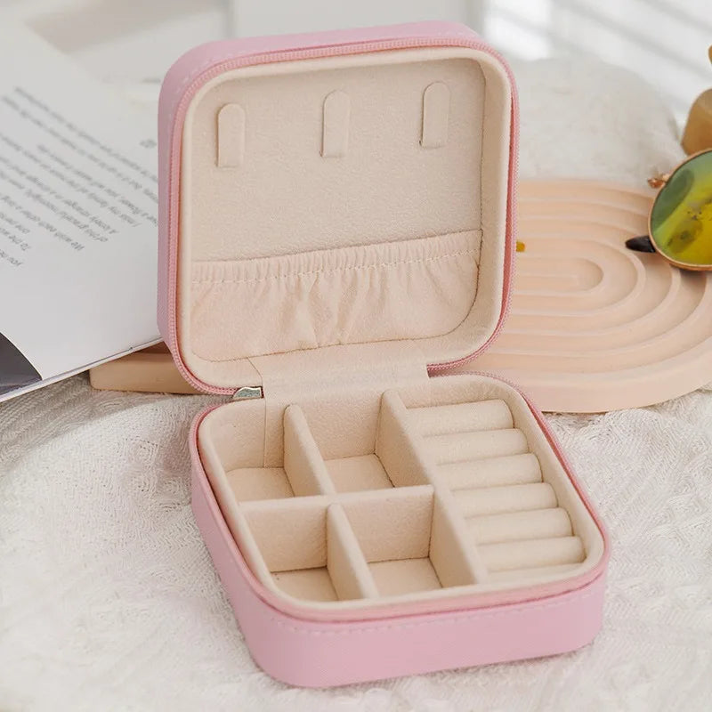 Portable Mini Jewelry Storage Box Travel Organizer Jewelry Case Leather Storage Earrings Necklace Ring Jewelry Organizer Display